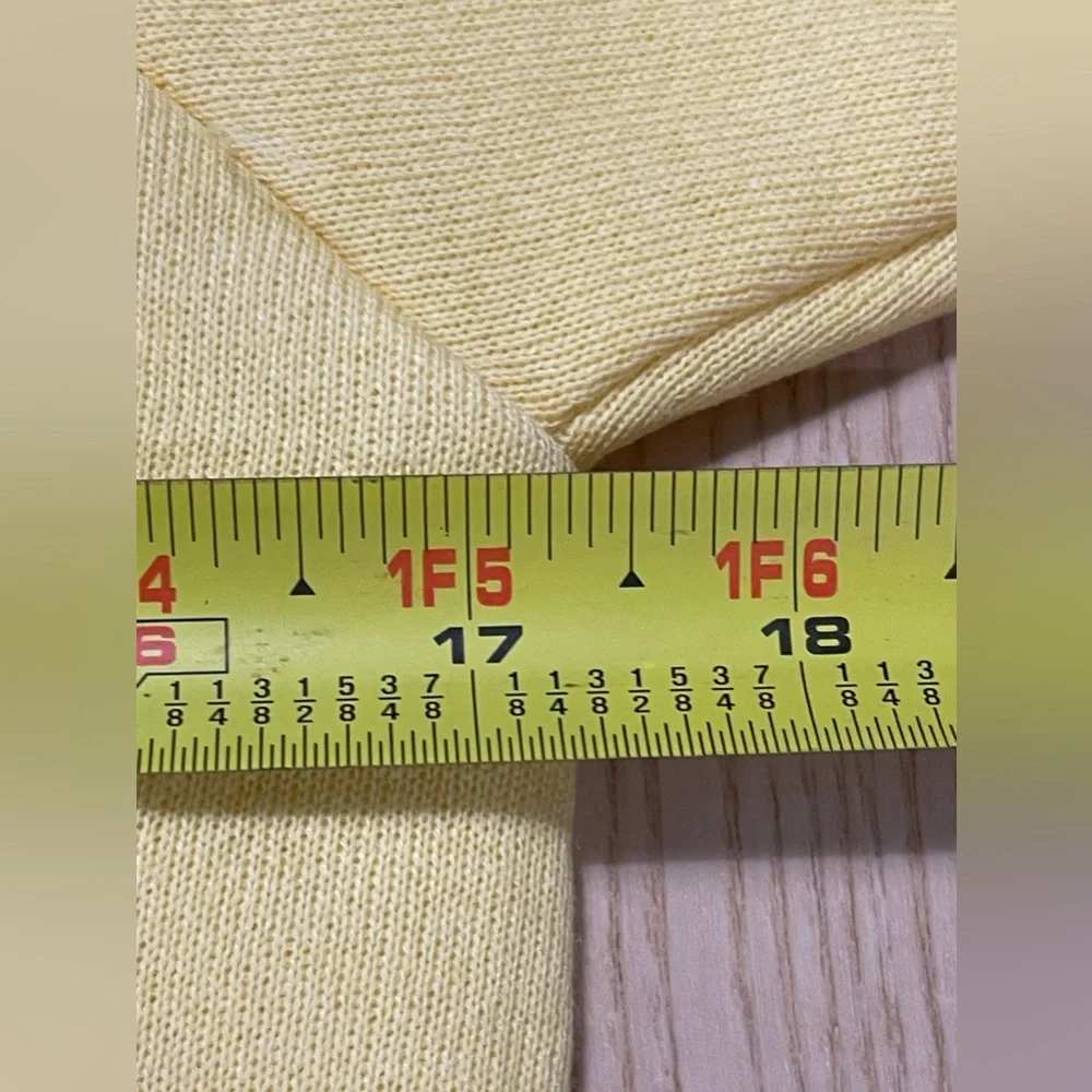 Vintage 1997 Fruit Of The Loom Pale Yellow Sweatshirt‎ 10/12